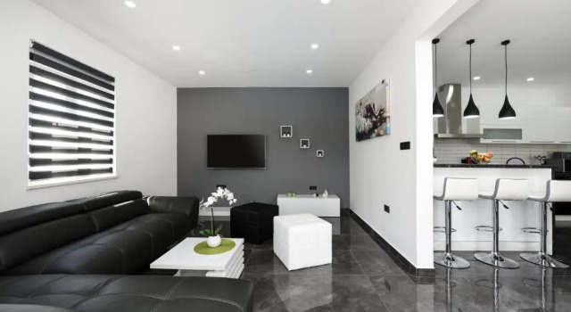 Villa Mare - with HEATED POOL