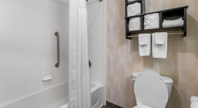 Четырёхместный номер Standard Hampton Inn Marion