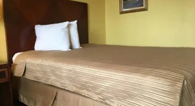 Royal Inn, Rezervați Hotel Calhoun Georgia