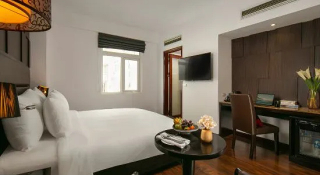 Номер Premium La Nueva Boutique Hotel Hanoi & Spa