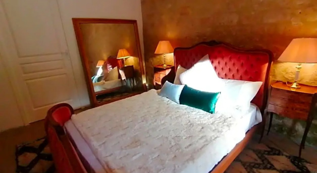 Chambre et belle terrasse, Book Hotel Chars Ile de France
