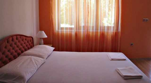 Apartments Miljak