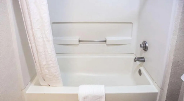 Номер Standard Quality Inn near Six Flags Discovery Kingdom-Napa Valley