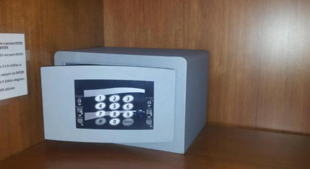 Трёхместный номер Standard Hotel Montecarlo