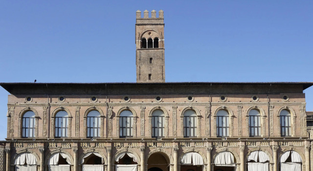 Casa Isolani Piazza Maggiore