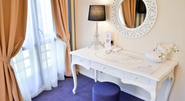 Capitolina City Chic Hotel