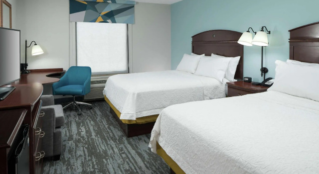 Четырёхместный номер Standard Hampton Inn & Suites Rochester-North