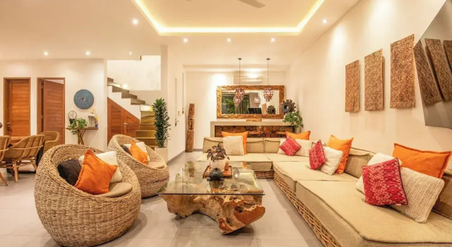 Luxury 4BR Haven, Steps to Canggu's Beach Elegance, Забронировать Дом для отпуска Виллы провинции Бали, Вилла