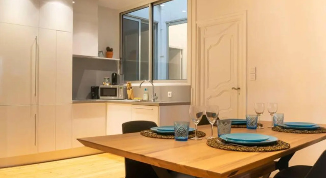 Confort Appartement 110 m² CleanNcosy Toulouse Hypercentre, Забронировать Апартаменты/квартира Отели Тулузы с парковкой, рядом с Le Pont Neuf, Парковка