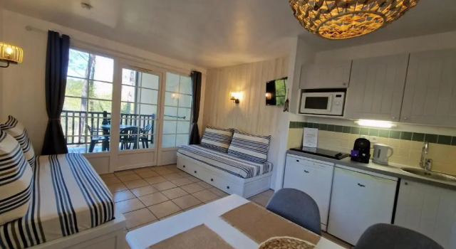 Апартаменты с балконом Appartements au coeur du golf, proche du lac et vélodyssée