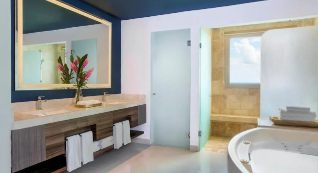 Четырёхместный полулюкс oceanfront Dreams Puerto Morelos Resort & Spa - All Inclusive