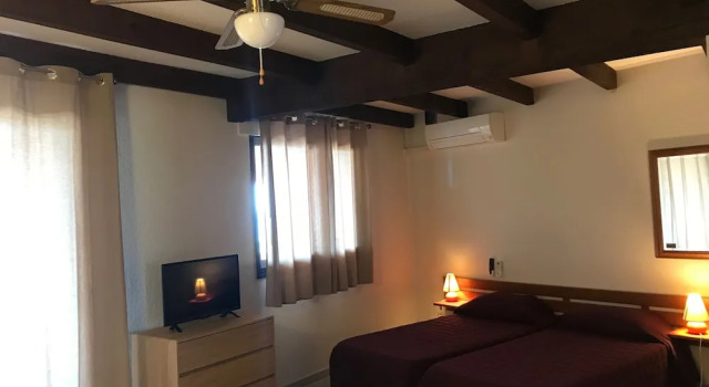 Le California Motel, Varaa Motelli  