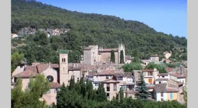 Aups Clemenceau Lac Et Gorges Du Verdon, Забронировать Отель Отели и гостиницы Опс, Отель