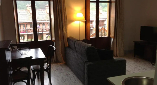 Апартаменты Apartamentos Rurales La Villa de Piedra