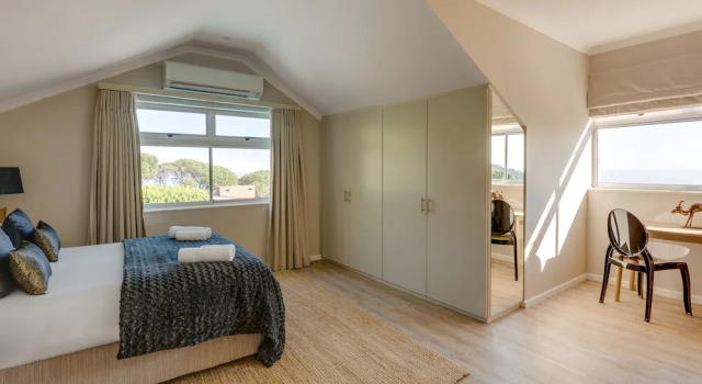 15 Woodford, Забронировать Отель Кейптаун Центр Кейптаун