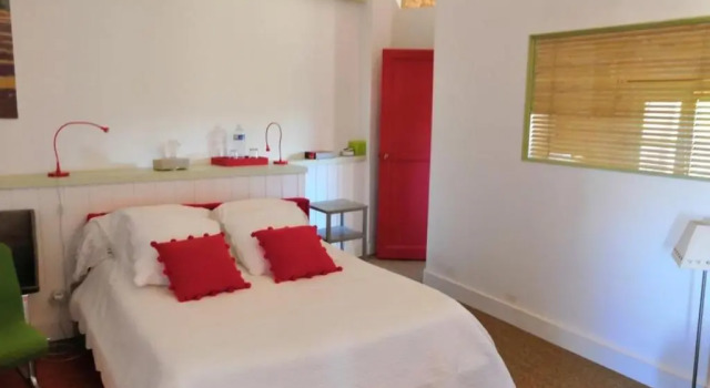 Четырёхместный номер Premium Chambre dHôtes au Domaine du Soleil Couchant