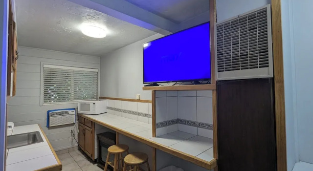 Номер Standard Majestic Rockies Motel