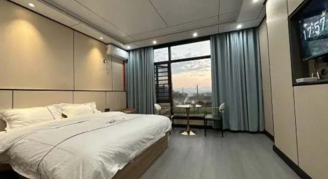 Люкс Yizhang Yiliu Town Minglian Hot Spring B&B