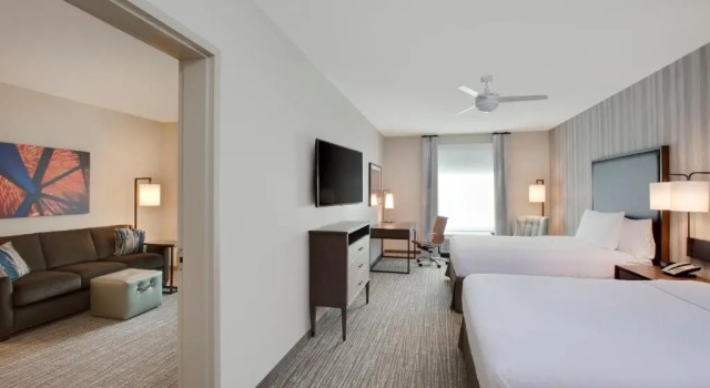 Четырёхместный люкс c 1 комнатой Homewood Suites By Hilton Louisville Downtown