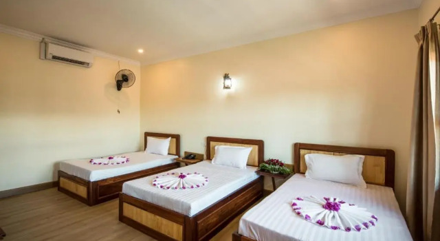 Трёхместный номер Standard Seng Hout Hotel