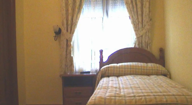Hostal Carazo, Book Hotel Torquemada 