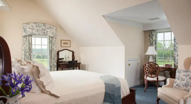 Двухместный люкс Deluxe Inn at Warner Hall