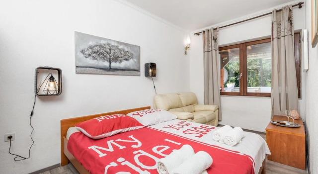 Nice Apartment in Rijeka With Wifi, Outdoor Swimming Pool and 2 Bedrooms, Забронировать Апартаменты/квартира Риека Приморско-Горанская жупания