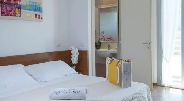 Двухместный номер Standard с частичным видом на море Hotel Globus