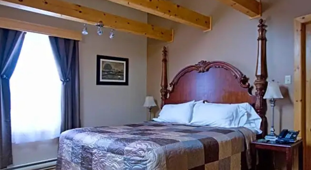 Двухместный люкс Mackenzie Motel & Cottages
