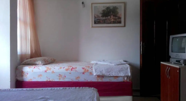 Dedehan Pansiyon, Rezerwuj Hotel Hotele w Mediterranean Region Turkey z parkingiem, Parking