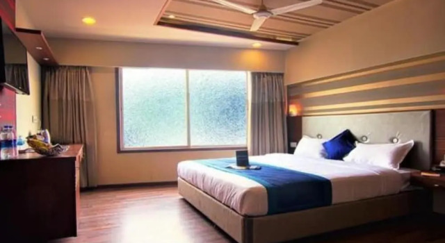 FabHotel Astra Berry's