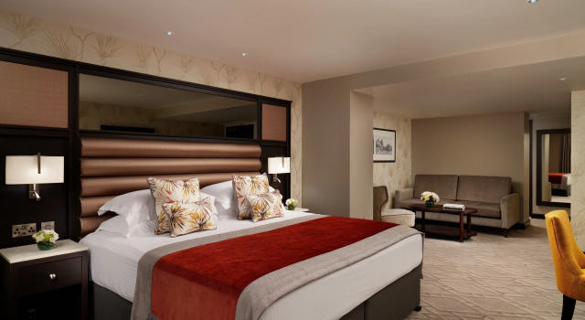Grand Central Hotel Belfast, Забронировать Отель Отели Белфаста 5 звезд, рядом с Театр Гранд-Опера, 5*