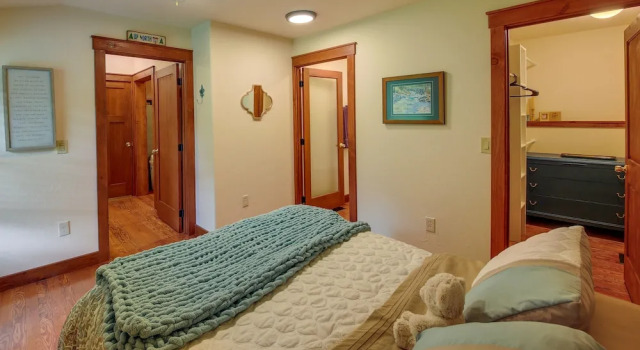 Downtown Bonners Ferry Home w/ Covered Porch!, Reservar Hotel Bonners Ferry Idaho