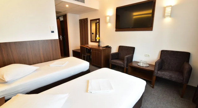 Двухместный номер Deluxe с балконом Hotel Forum