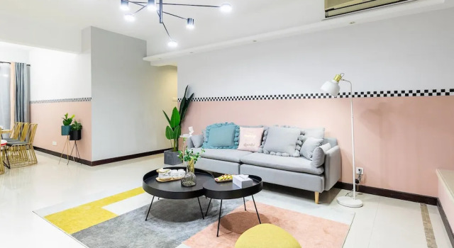 Апартаменты Locals Boutique Apartment Huafa Plaza 19