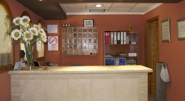 Hostal Rey Teodomiro, Забронировать Хостел Ориуэла-Коста провинция Аликанте