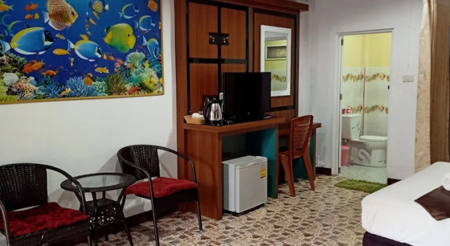 Семейный номер Standard с балконом Lanta Paradise Beach Resort