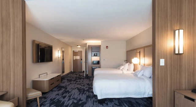 Люкс с видом на реку Fairfield Inn & Suites by Marriott Northfield
