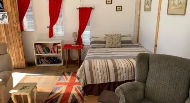 Serenity Guesthouse, Prenota Hotel Viljoenskroon Free State