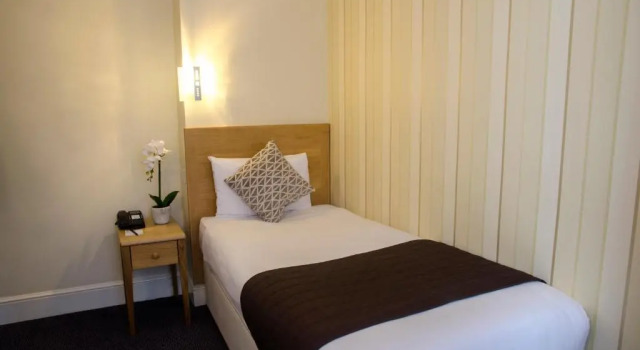 Одноместный номер Standard Four Points Flex by Sheraton Brighton Seafront