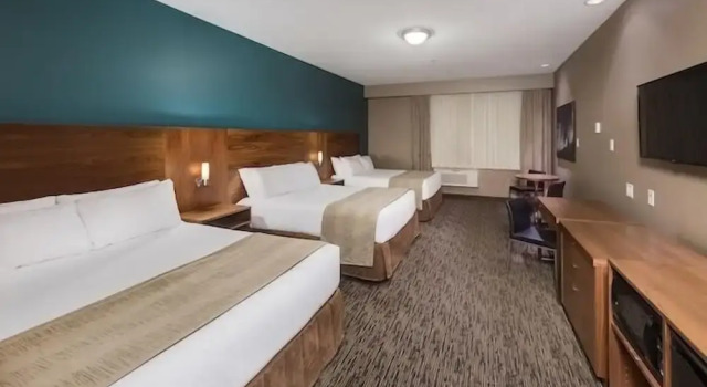 Номер Standard Heritage Inn Hotel & Convention Centre - Pincher Creek