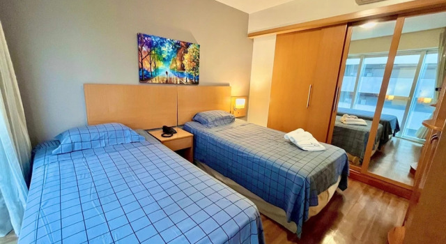 Четырёхместный номер Standard с балконом LFlats no Hotel Stella Vega