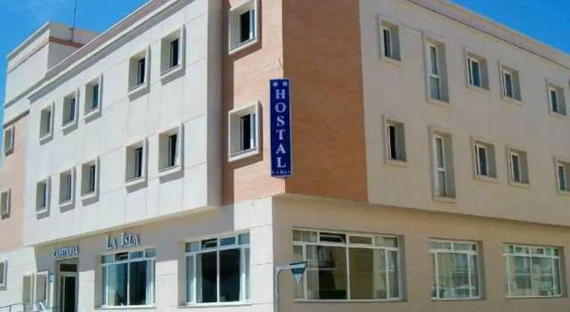 Hostal La Isla, Prenota Ostello  