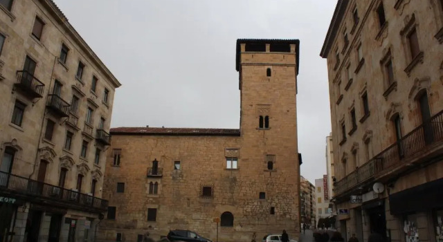 Plaza Constitucion 6 by Salamancavacacional, Забронировать Отель Саламанка Salamanca Province, рядом с Церковь Сан-Маркос