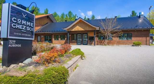 Comme Chez Soi Restaurant & Auberge, Buchen Sie Hostel Hotels in Québec mit Pool, Schwimmbad