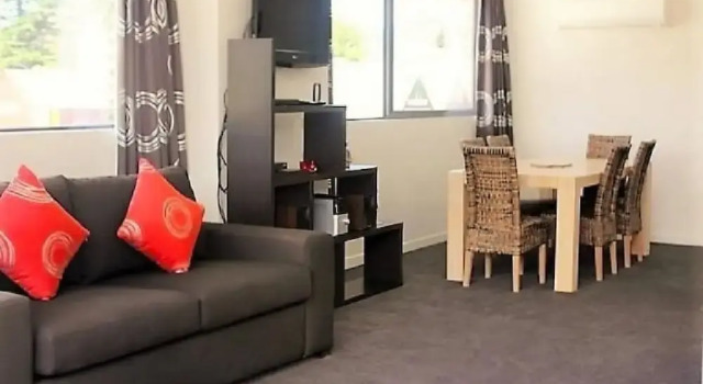 Apartment 01