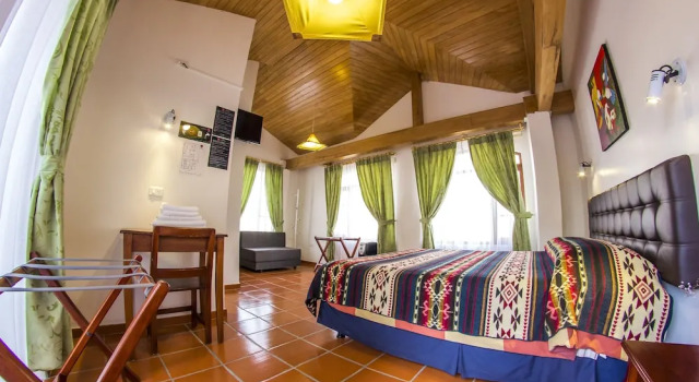 Двухместный номер Superior c 1 комнатой с балконом и с видом на сад Hostal Riviera Sucre