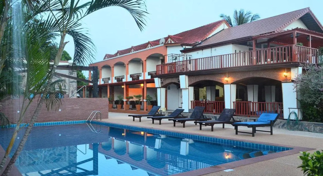 Номер Standard Palm Beach Resort