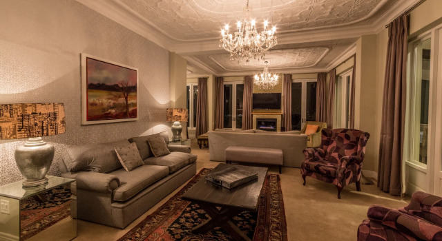 Q on First, Boek Bed and Breakfast Hotels in Gauteng met parkeren, Parkeren