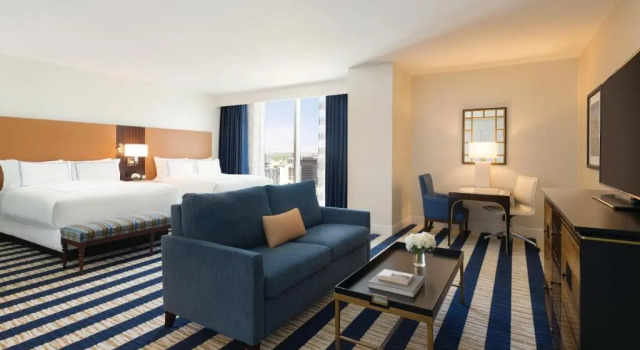 Четырёхместный полулюкс Fairmont Austin